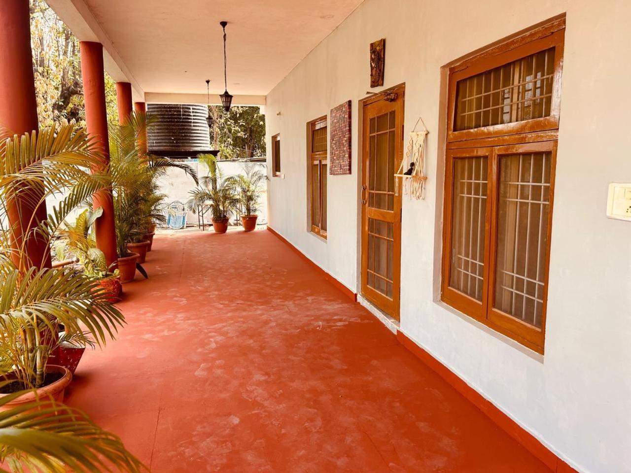 The English Gaon 4 Bhk Bhopal Exterior foto
