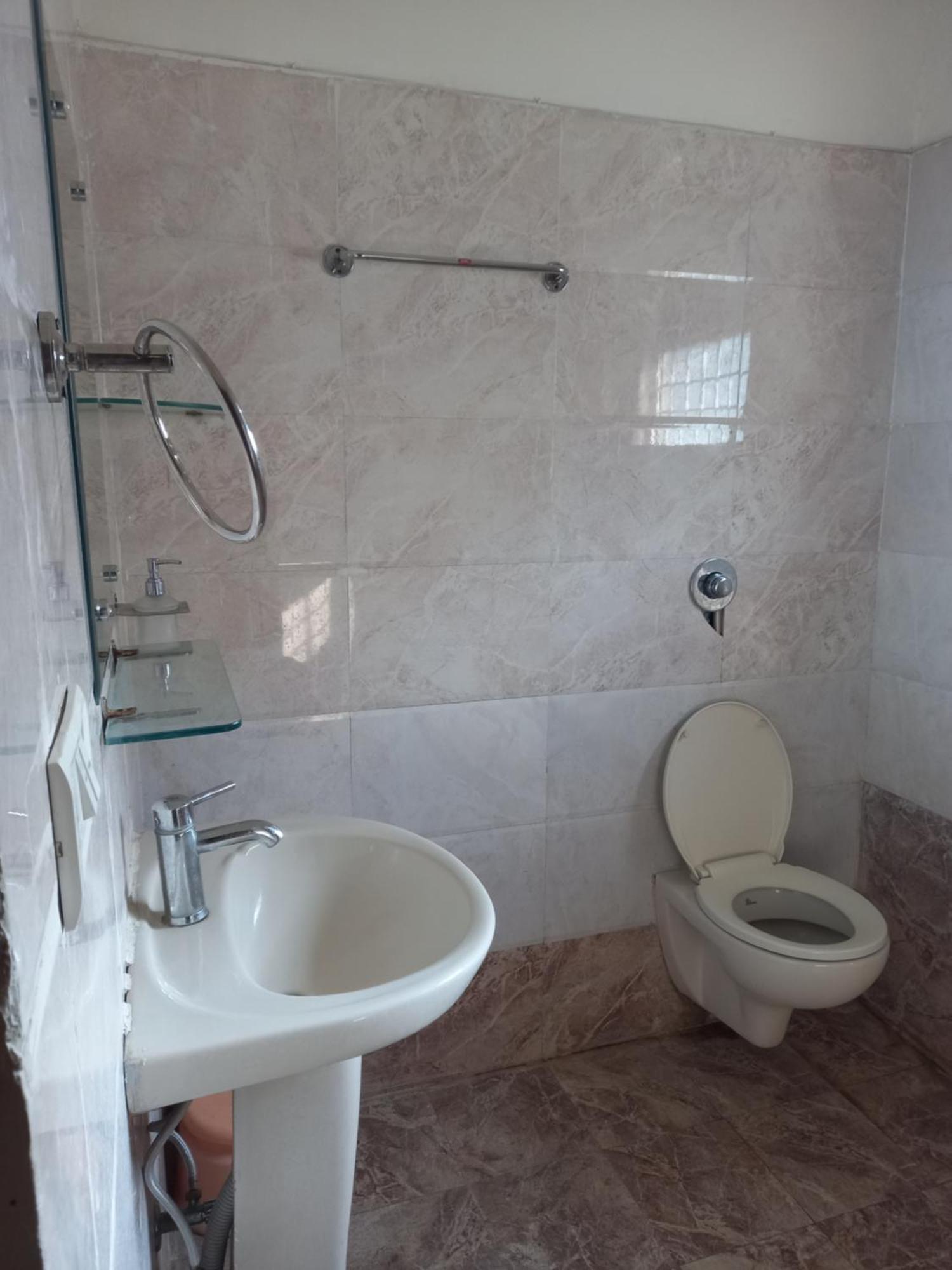 The English Gaon 4 Bhk Bhopal Exterior foto